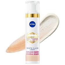 NIVEA Anti Taches Imperfections - Crème Teintée Visage Réducteur